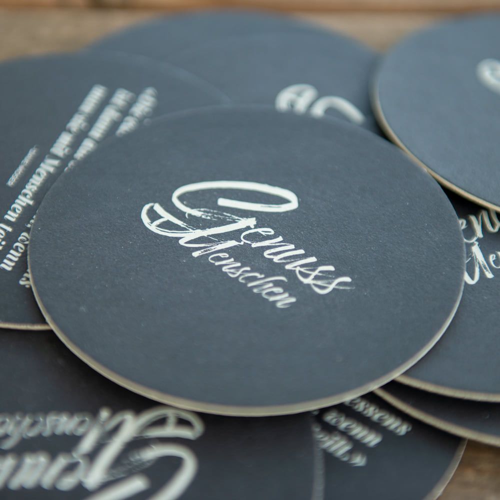 Gestapelte Getränkeuntersetzer